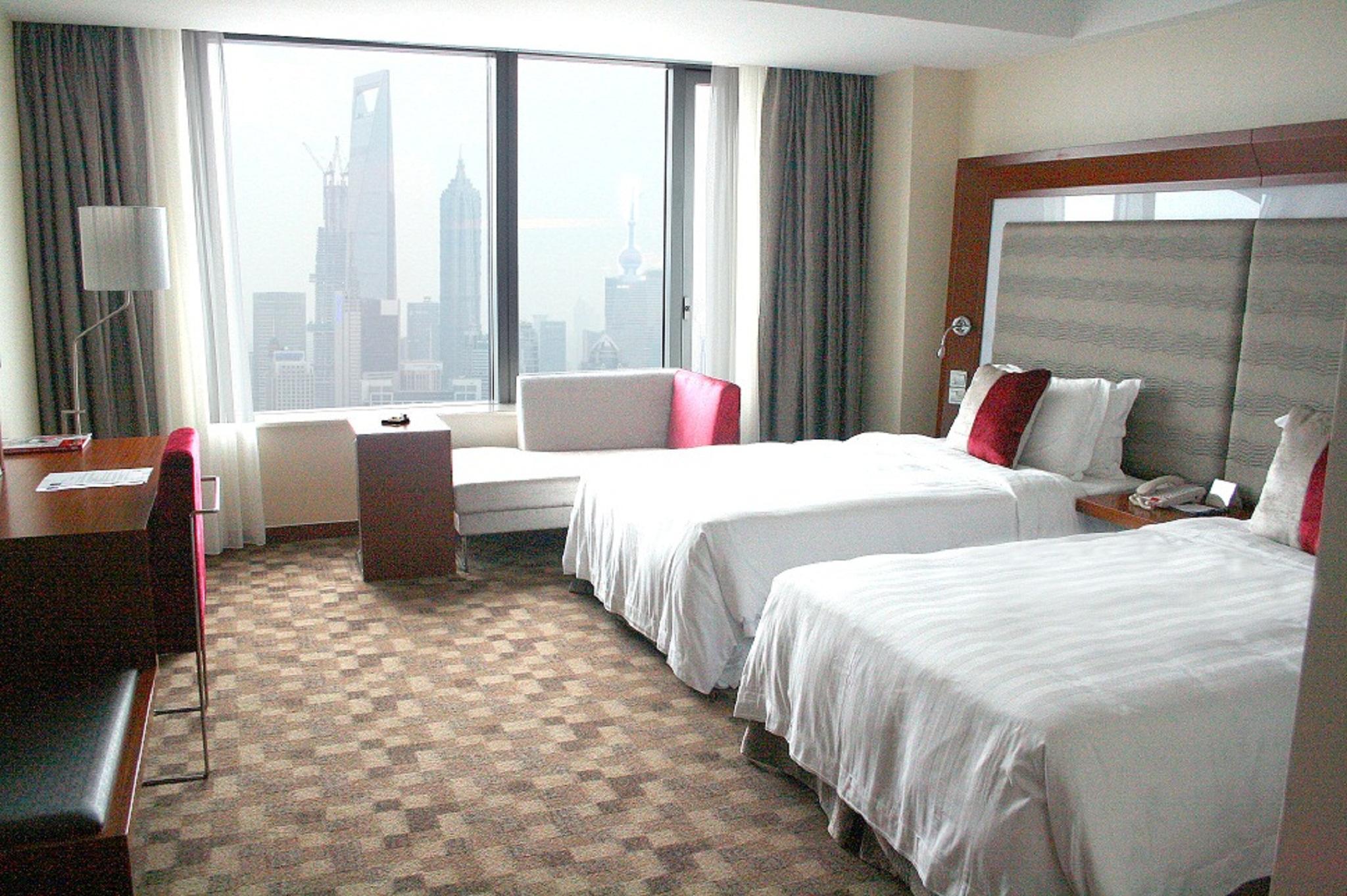 Novotel Atlantis Shanghai - Price And Value Breakfast In The Clouds With River View In The Revolving Restaurant &24H Free Self-Laundry Hotel 4*