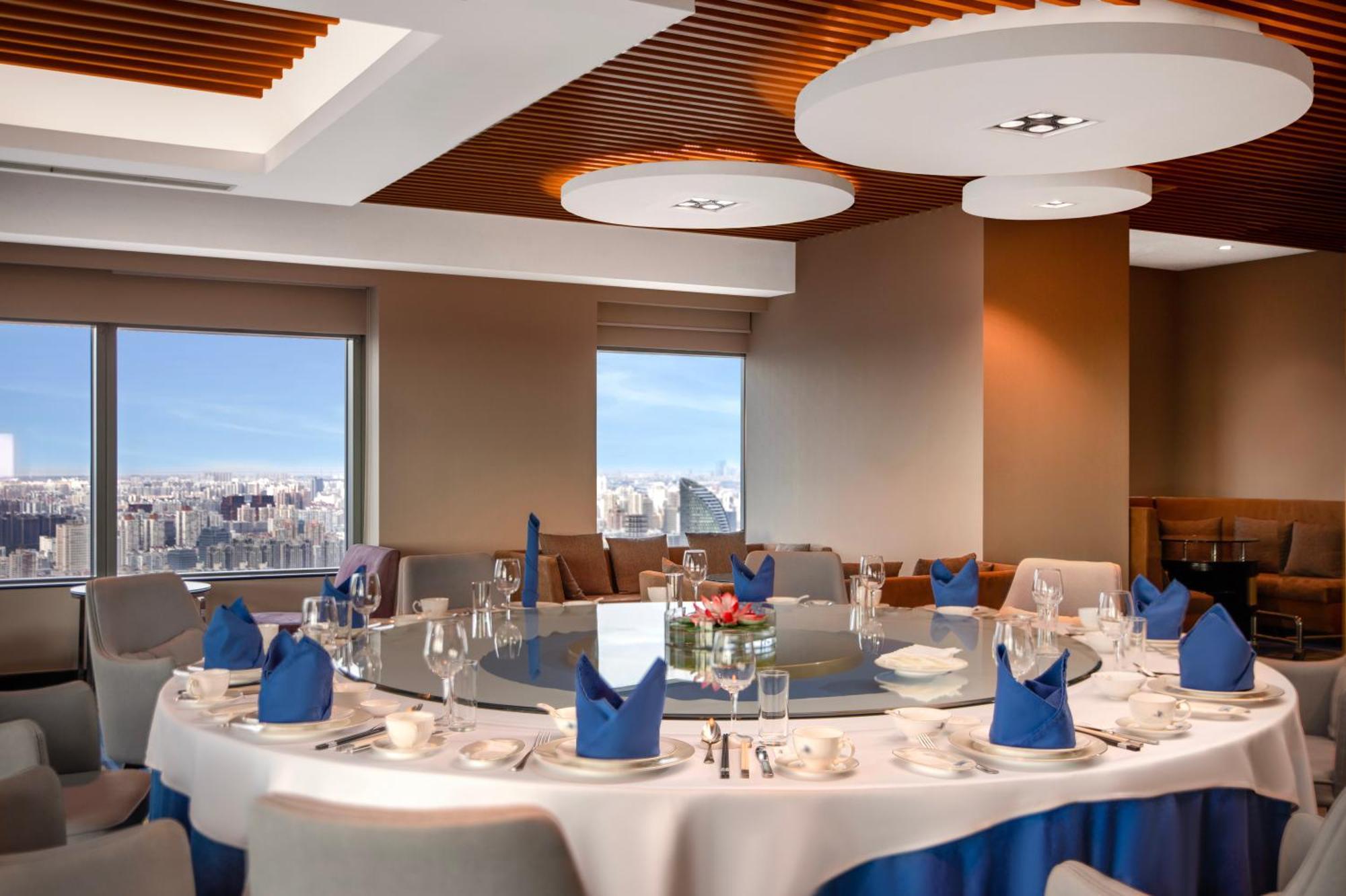 Hotel Novotel Atlantis Shanghai - Price And Value Breakfast In The Clouds With River View In The Revolving Restaurant &24H Free Self-Laundry