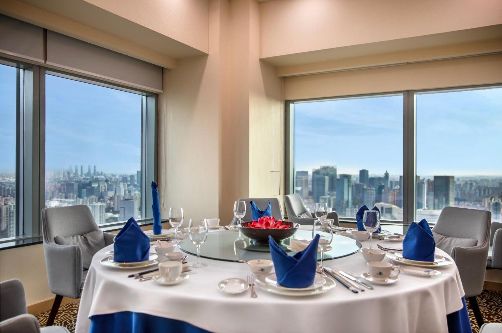 Hotel Novotel Atlantis Shanghai - Price And Value Breakfast In The Clouds With River View In The Revolving Restaurant &24H Free Self-Laundry 4*