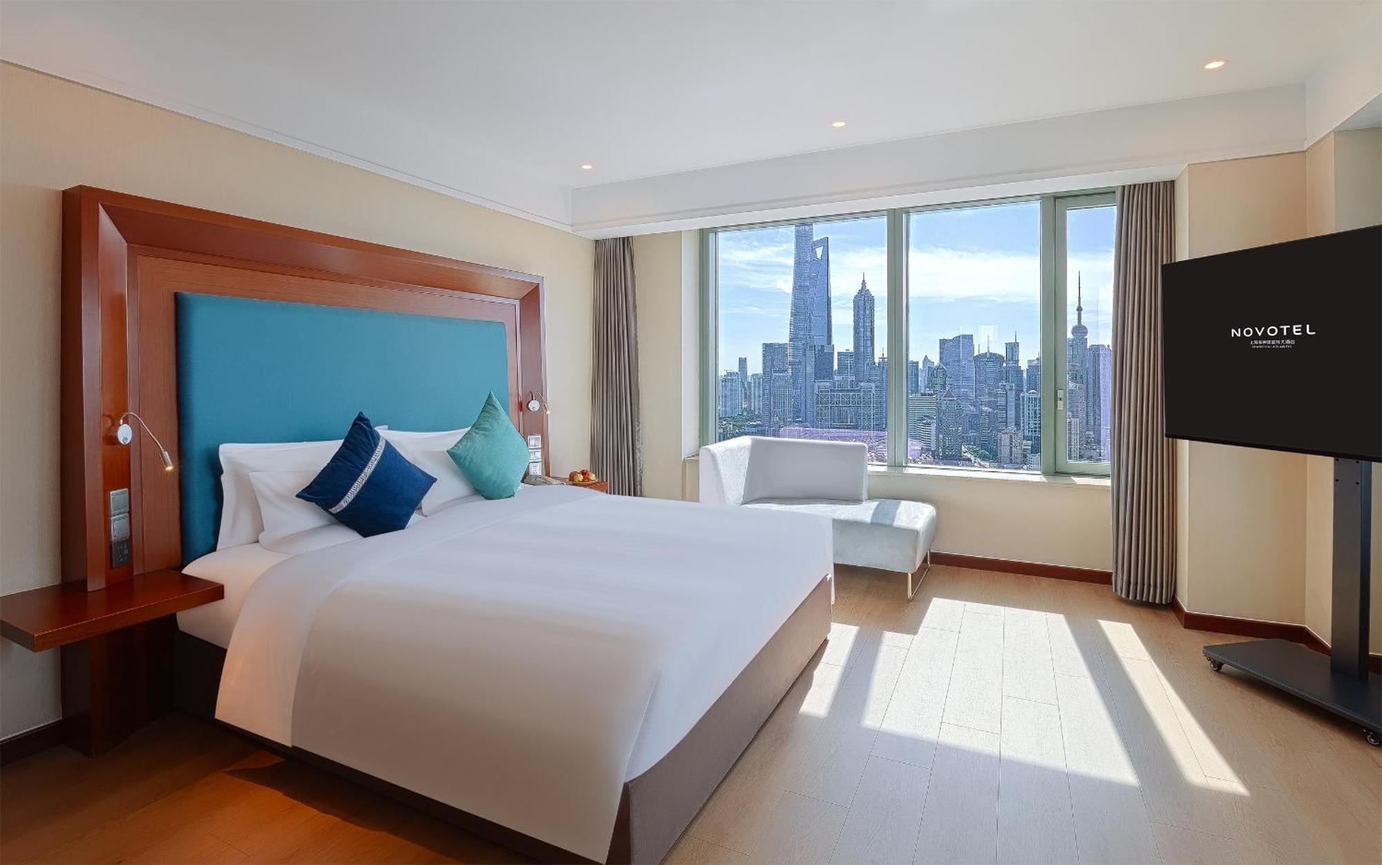 Novotel Atlantis Shanghai - Price And Value Breakfast In The Clouds With River View In The Revolving Restaurant &24H Free Self-Laundry 4*